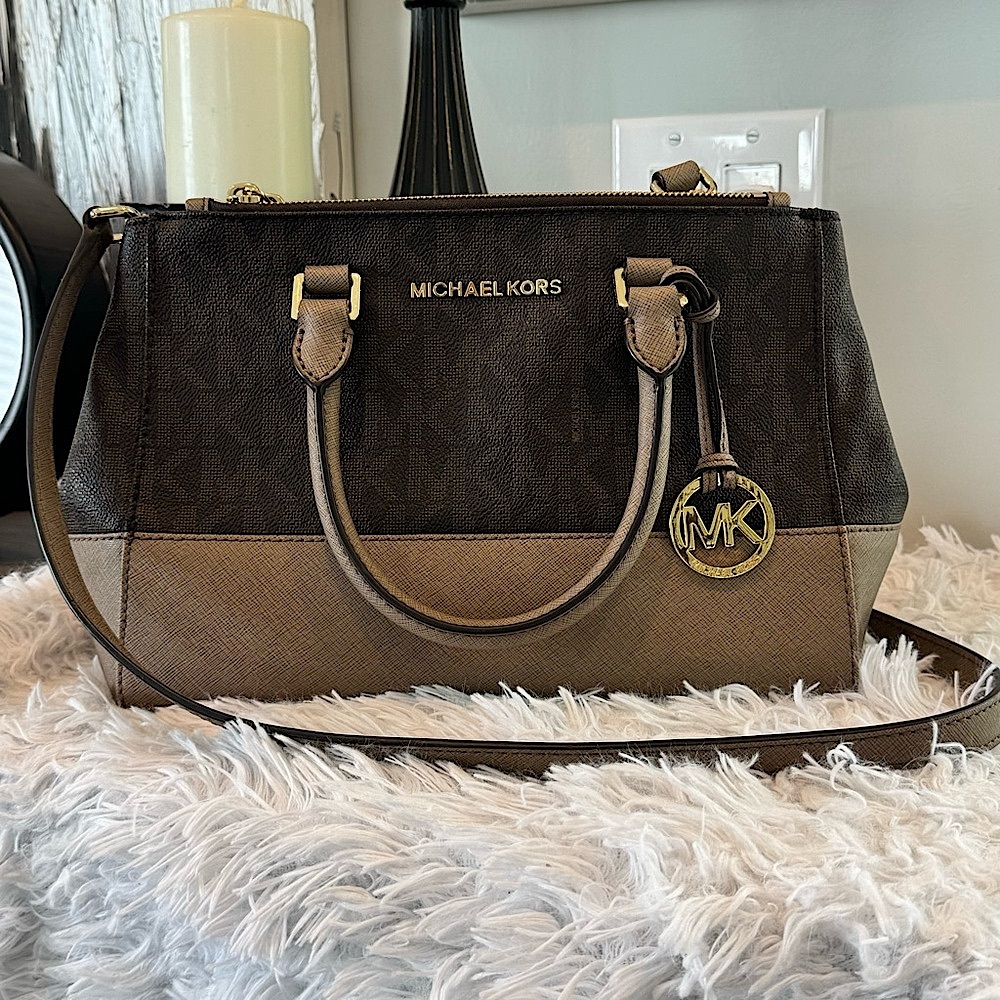 Michael kors handbag